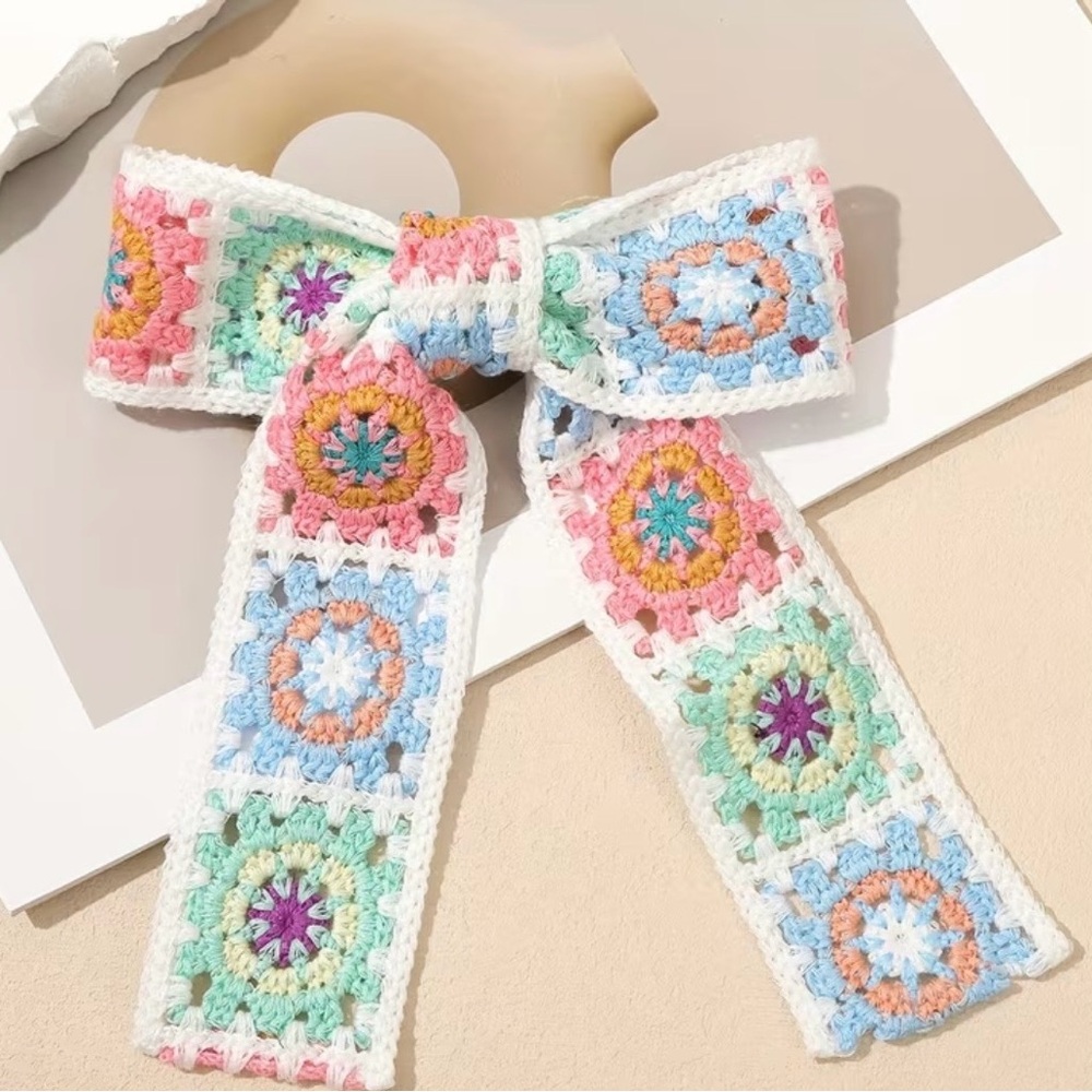 Crochet Floral Hair Bow Clips (Set of 3) | Cottagecore Romantic Hair Accessories - Picture 3 of 9